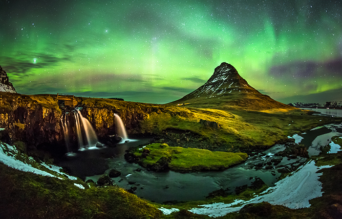 An image of the Northern Lights in Iceland